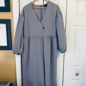 Black and white jumpsuit!!